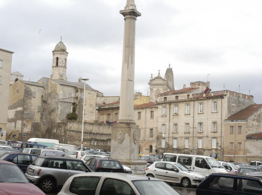 Sassari, botte tra dodicenni: calci e pugni in centro 