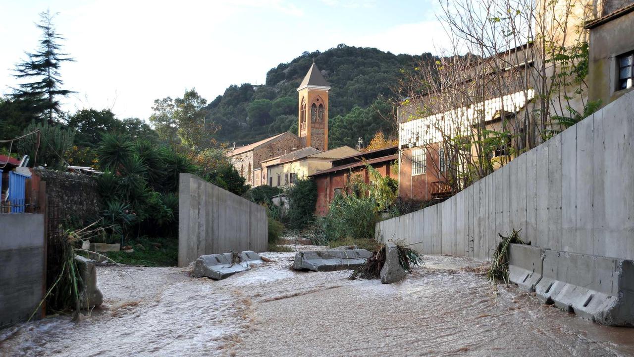 Un recente nubifragio a Rio Marina (foto di Gio' Di Stefano)
