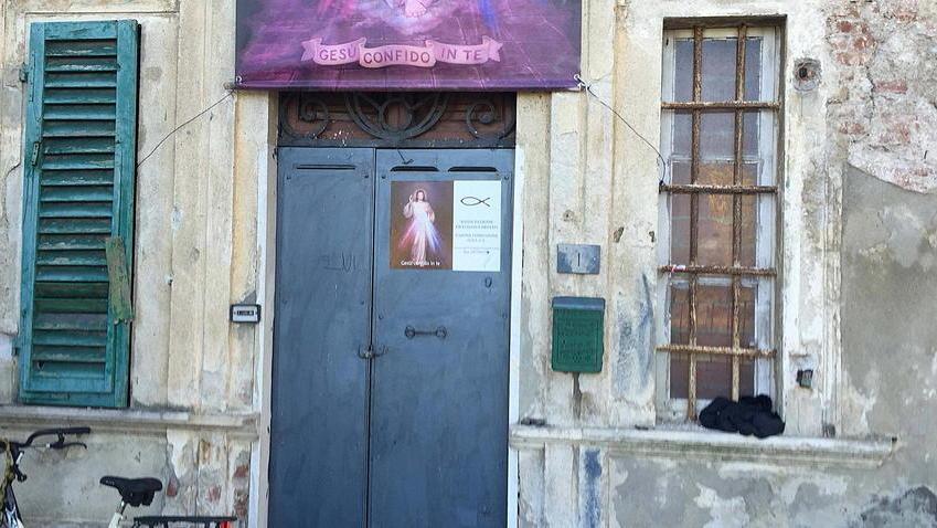 Rubano luce e acqua Arrestati dai carabinieri nella casa abbandonata