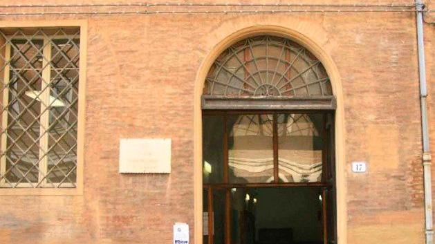 Liceo San Carlo accorpato, i genitori infuriati a Modena