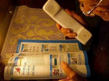 Si inventano incidenti ai figli e chiedono soldi agli anziani