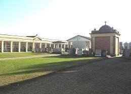 Cimiteri, così non va La Gecim nel mirino 