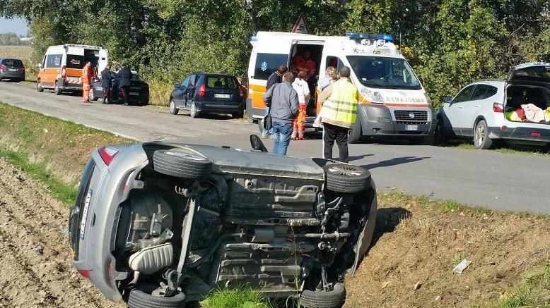 Incidente, paura per madre e figlio