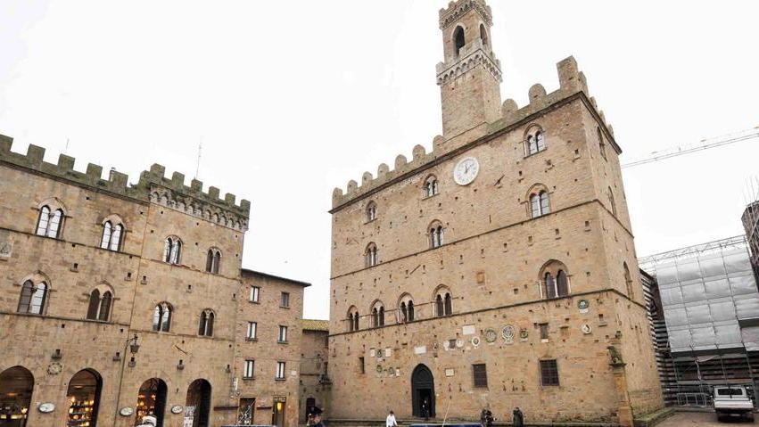 Il Comune di Volterra assume tredici persone