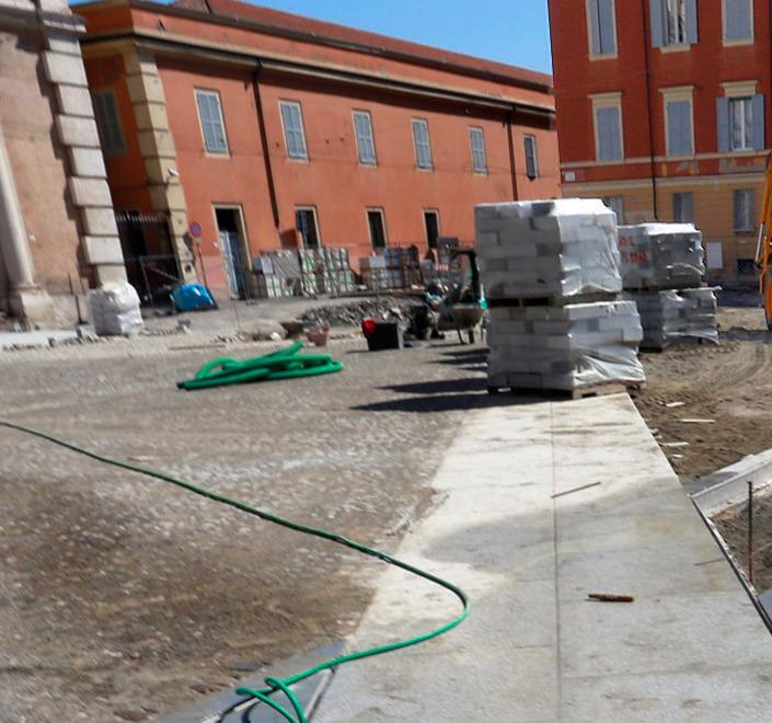 «Si può aprire il cortile ducale?» 