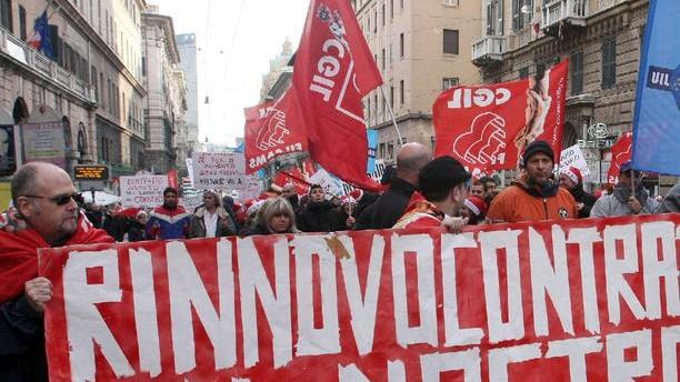 Commercio, sciopero sabato prossimo per i contratti scaduti