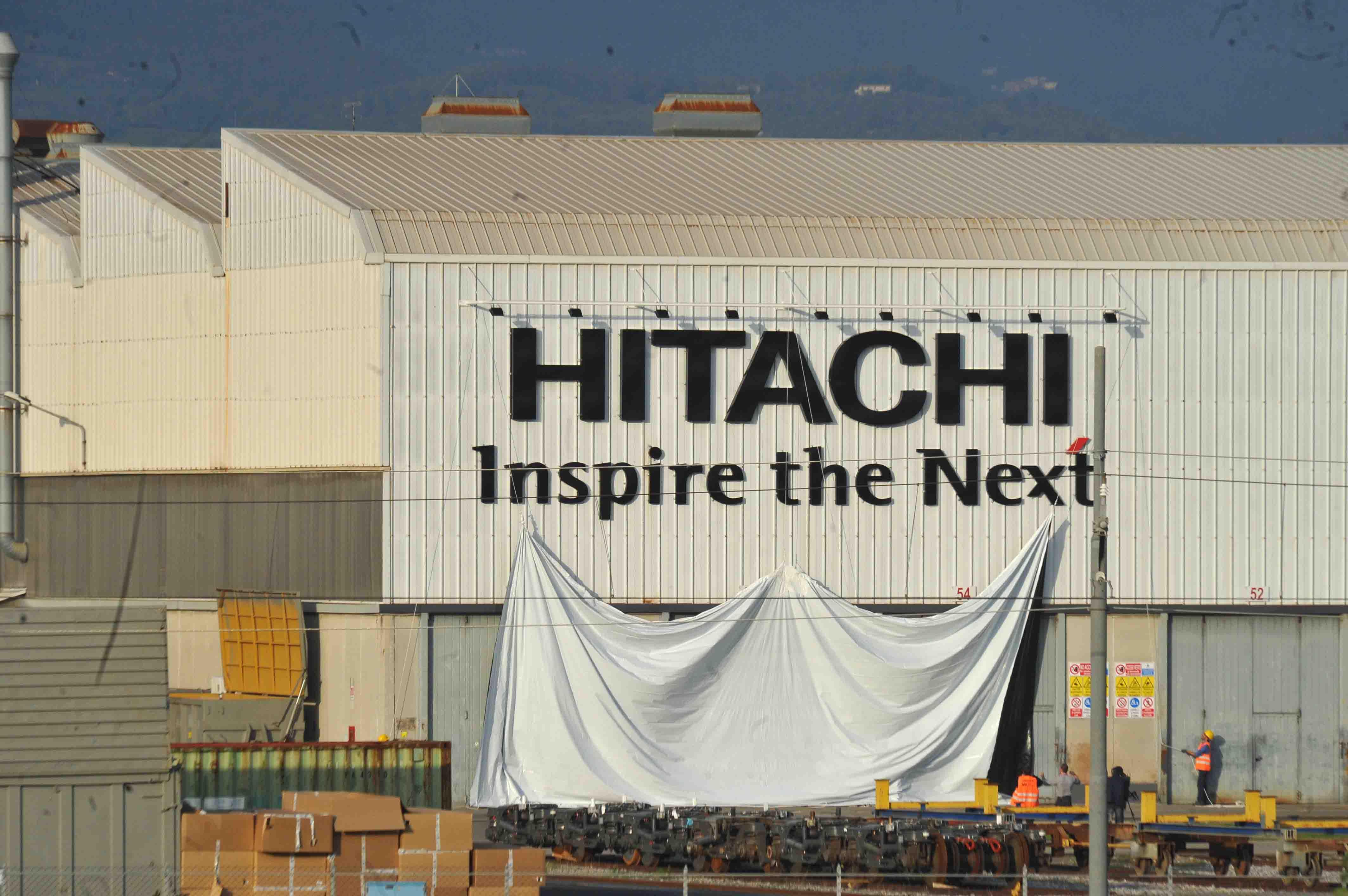 Breda, scoperte le nuove insegne "Hitachi" 