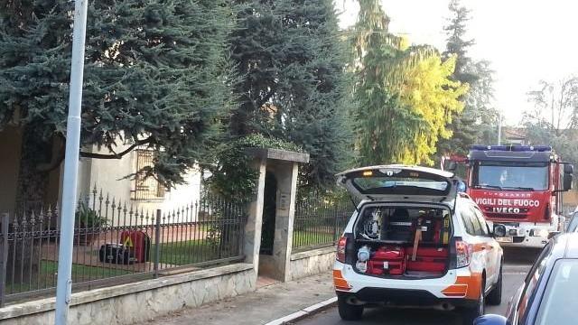 Uccide il figlio disabile e si toglie la vita