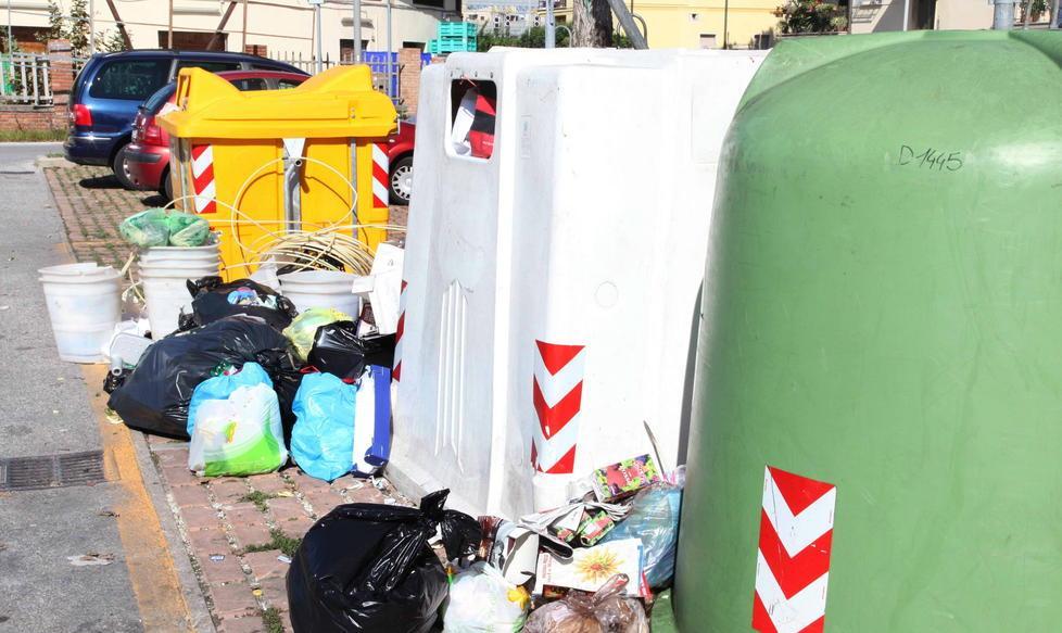 Tari, un taglio dell’8% per famiglie e imprese 