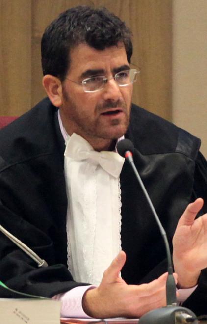 «Mio marito mi ha cancellato ogni libertà» 
