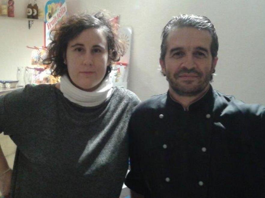 Federica Frasconi e Riccardo Bertone, nuovi gestori della pizzeria "Amici di Piteglio"