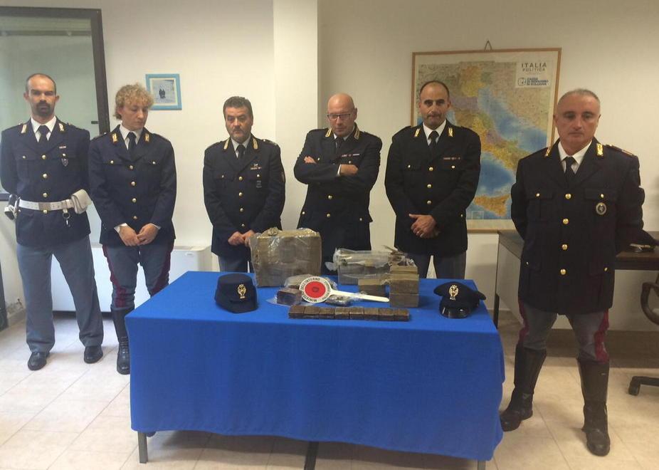 L’hashish sequestrato dalla polizia stradale di Rosignano e Cecina il 13 ottobre scorso