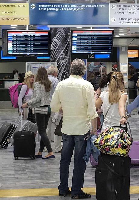 Una sala di preghiera per musulmani all’aeroporto Galilei 