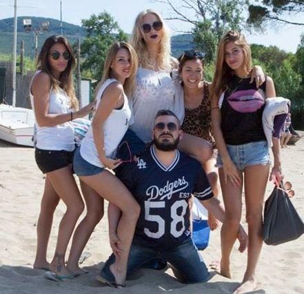 Un anno con fondali e modelle mozzafiato