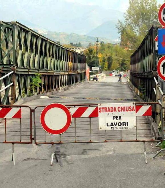 «Chiusura del ponte, la raccolta firme è fasulla» 