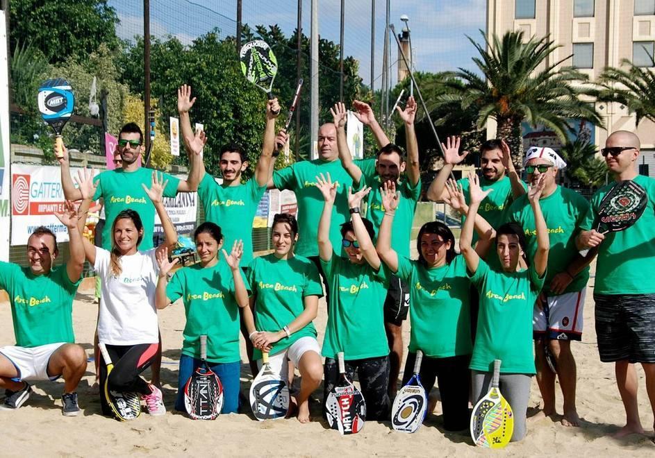 La Sardegna scopre al Poetto il beach tennis per non udenti