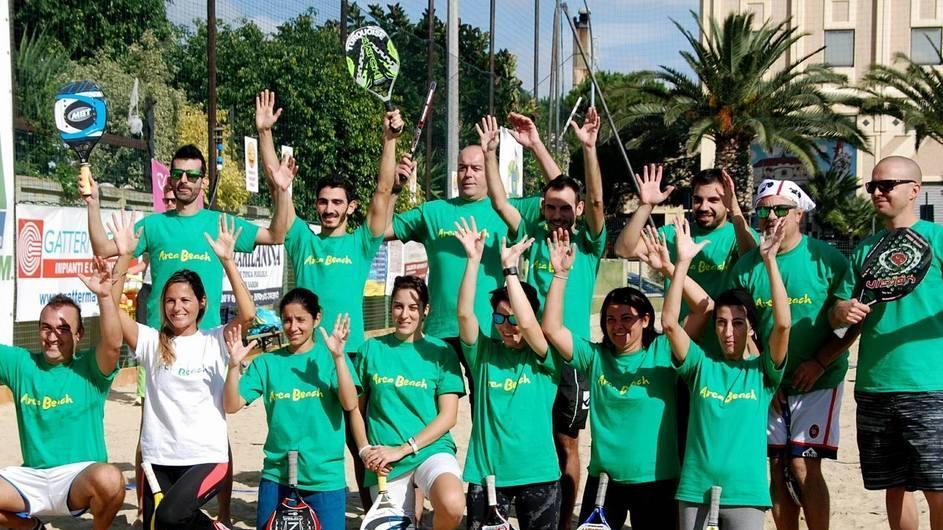La Sardegna scopre al Poetto il beach tennis per non udenti