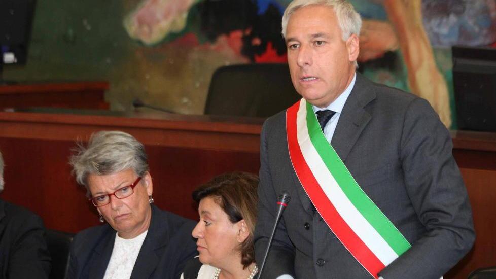 L’appello a Del Ghingaro: rilancia l’edilizia
