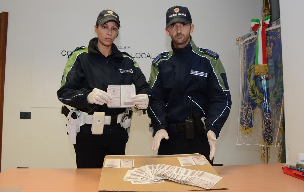 Ritrovate le carte d’identità rubate a Loiri 