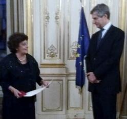 Per Paola Bassani l’onorificenza di “Ufficiale della Stella d’Italia” 