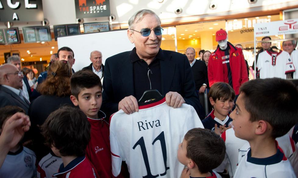 Tanti auguri a Gigi Riva: compie 71 anni 