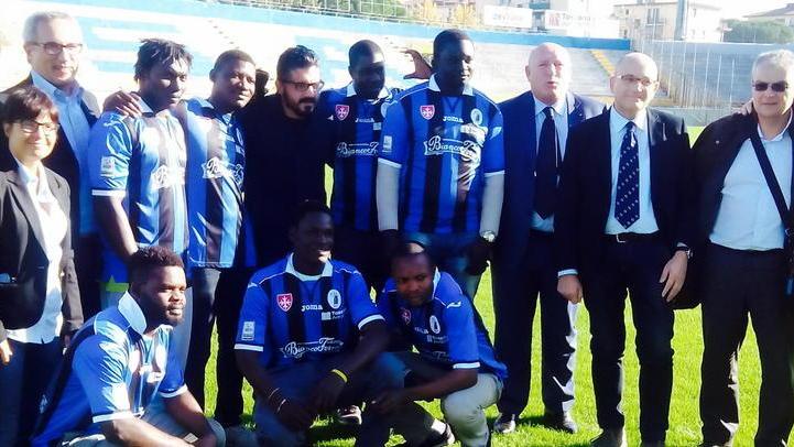 Undici migranti nuovi steward all’Arena