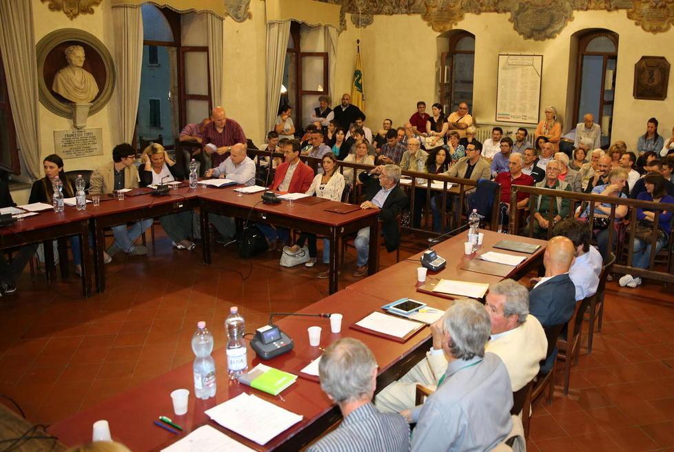 La maggioranza si spacca su una delibera finanziaria