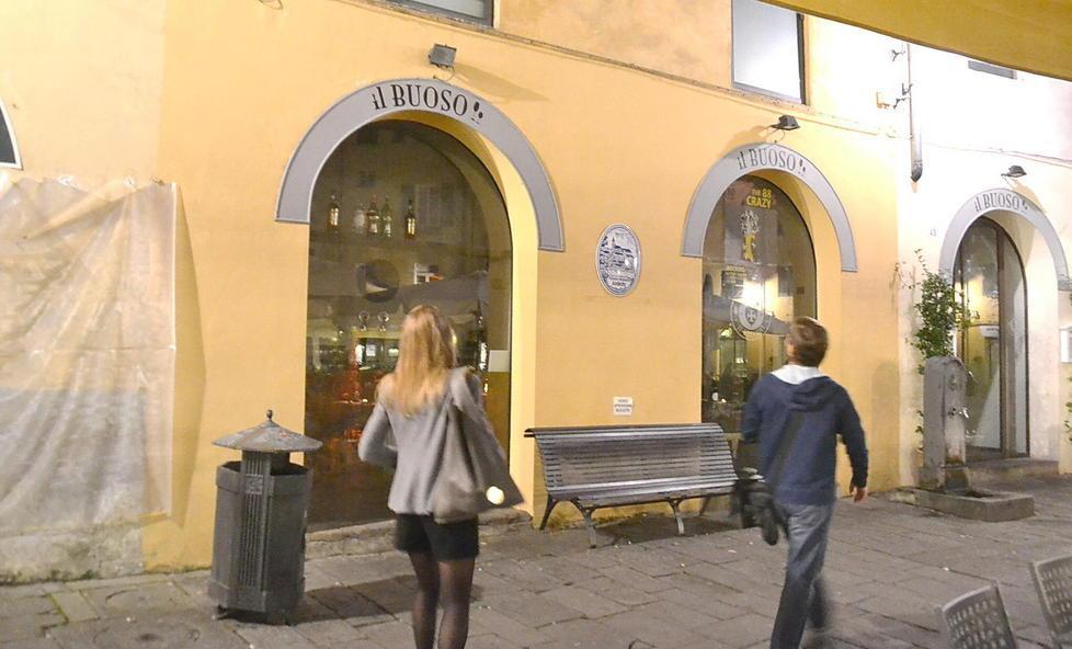 Rissa con ferito, locale chiuso 4 giorni 