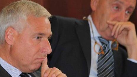 Del Ghingaro ai revisori: state facendo politica