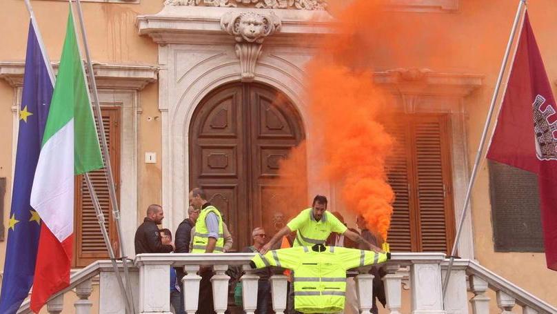 Il Comune rinvia la ricapitalizzazione