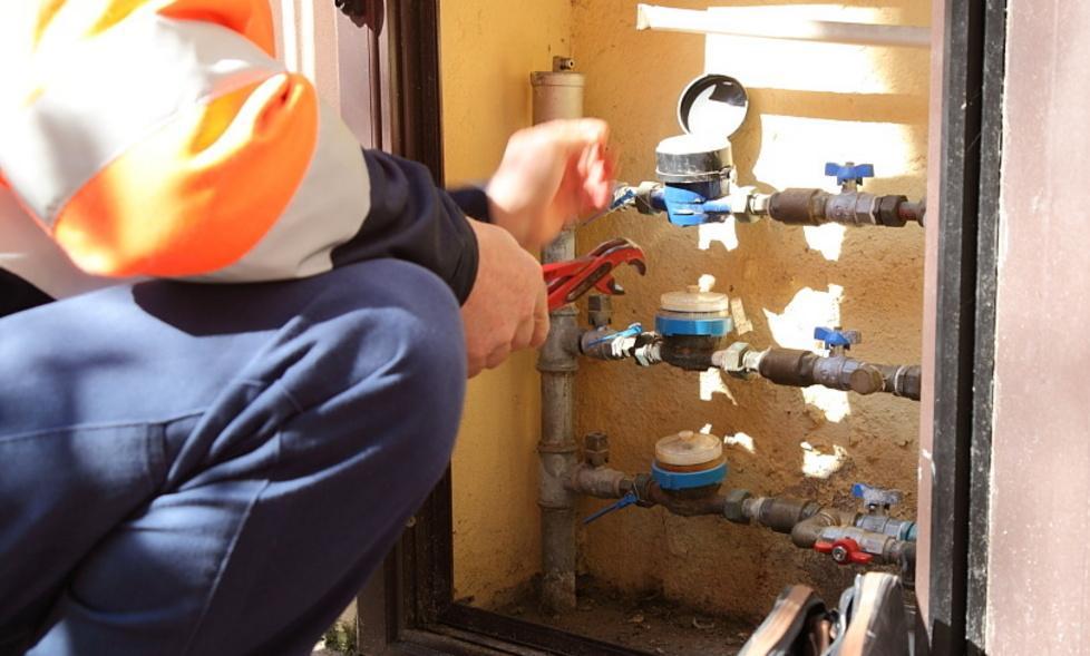 Nasce il Movimento cittadino: riattivati i contatori dell’acqua