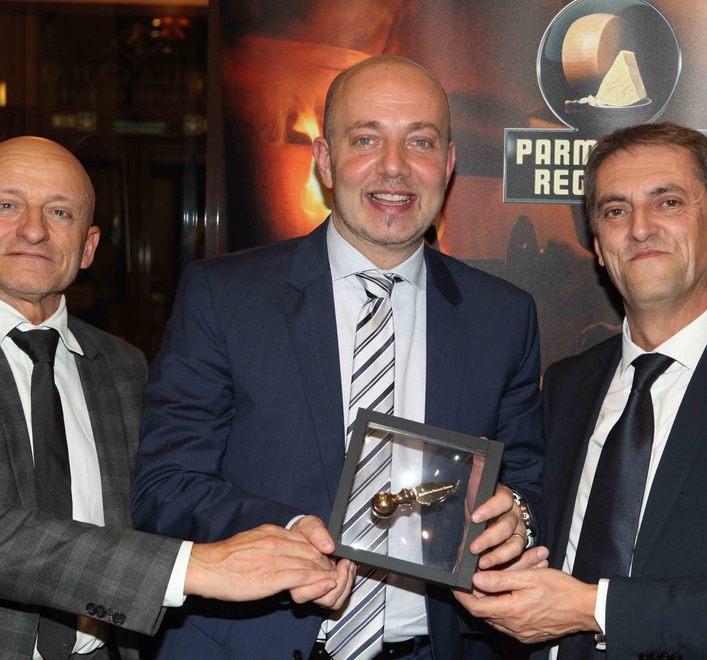 A Max Menetti il coltellino d’oro 