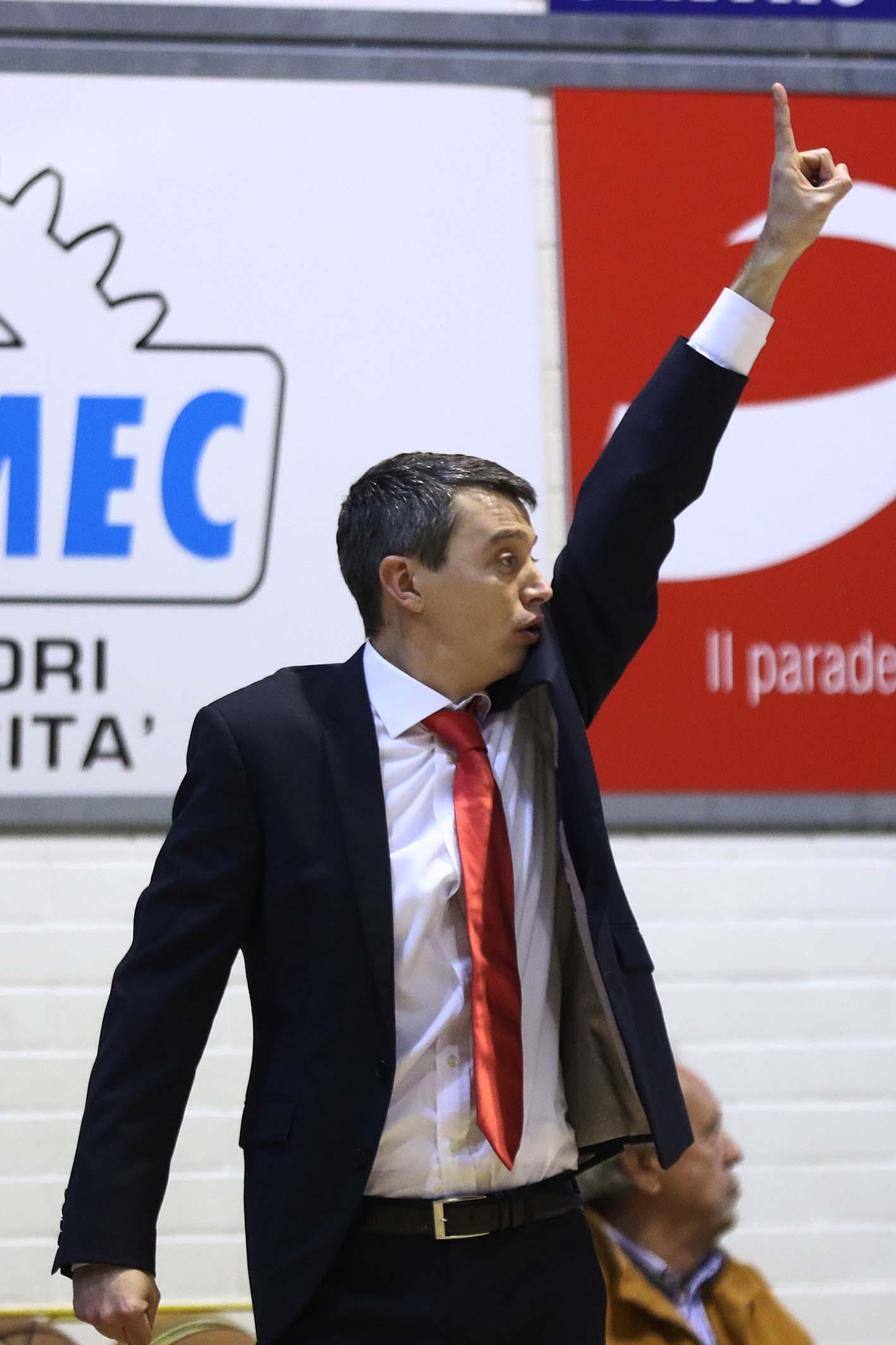 Tramec, ufficiale: Albanesi esonerato 