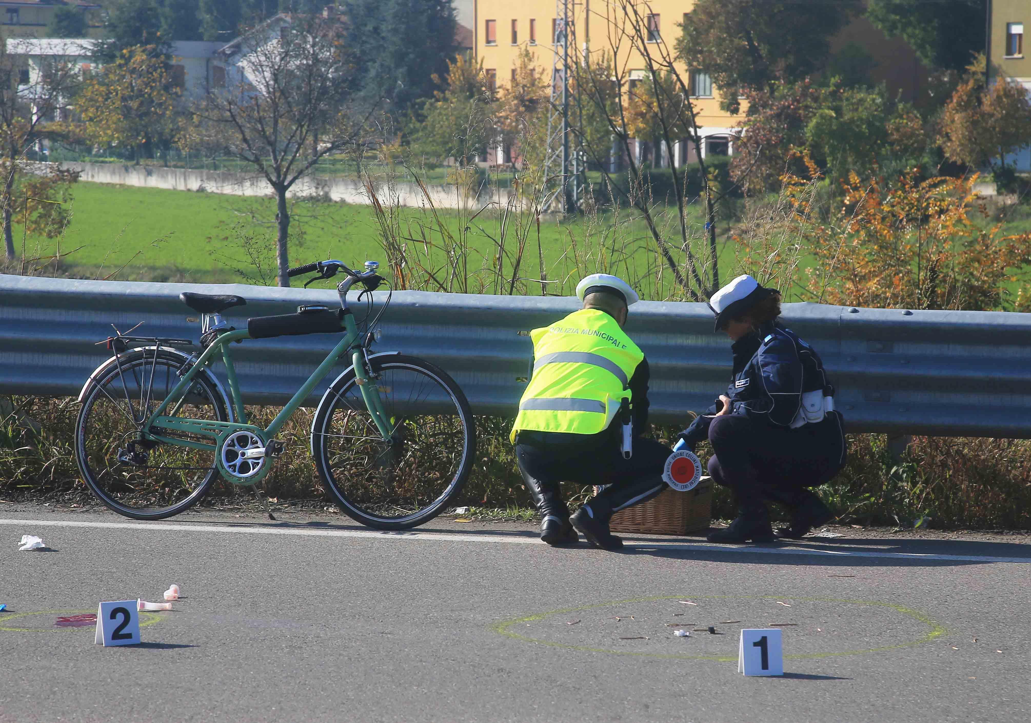 Morto il ciclista investito sabato a Puianello 