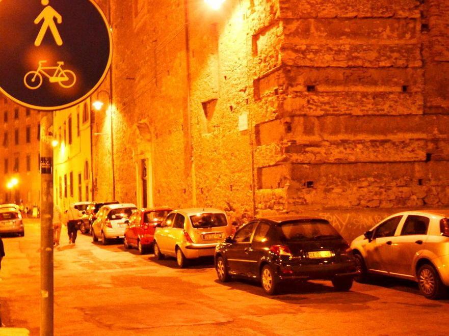 Lite in Venezia per una ragazza: «Preso a calci per nulla» 