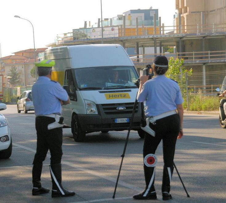 Un nuovo telelaser per la polizia municipale 