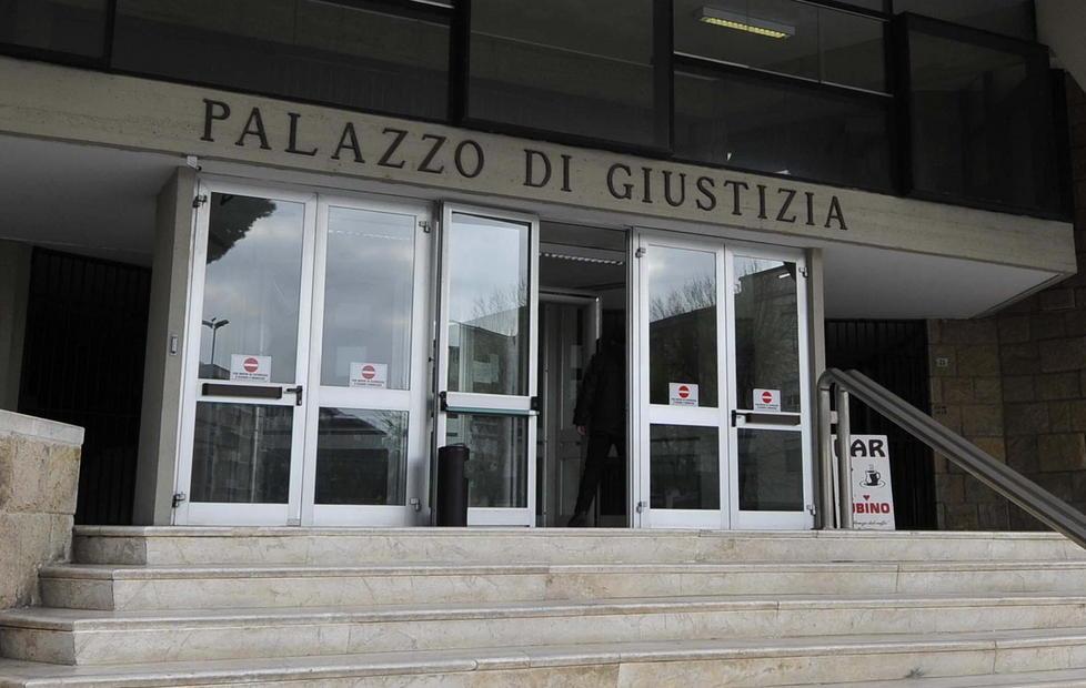 Maltratta i genitori, pena di venti mesi 