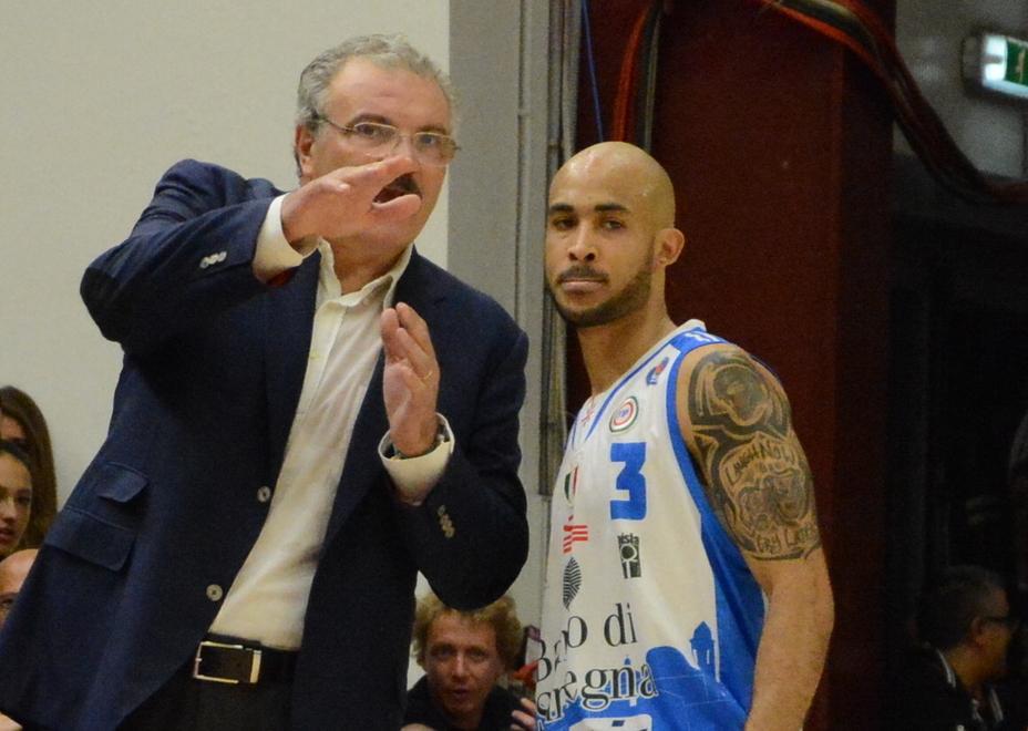 Coach Meo Sacchetti con David Logan