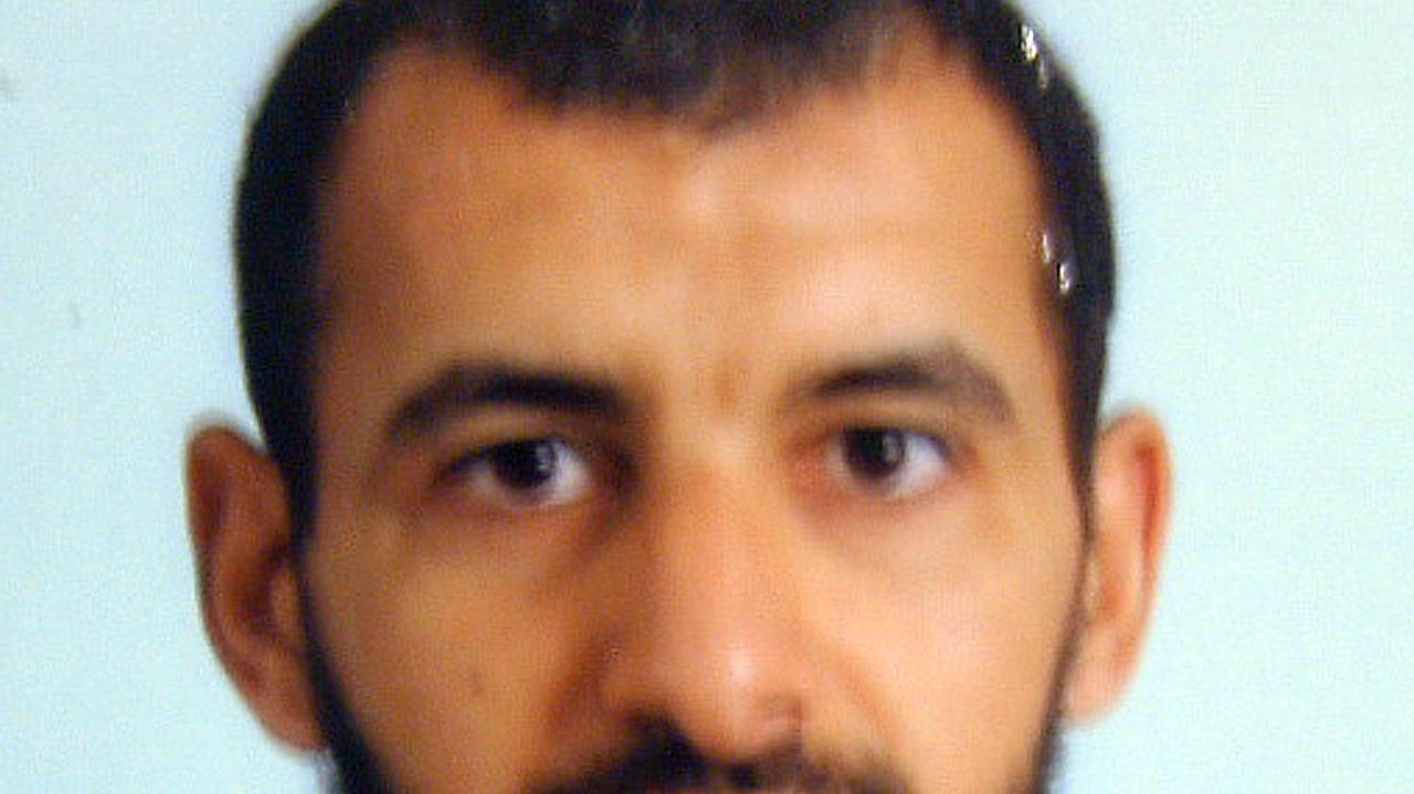 Il terrorista di Reggio Emilia voleva tornare sui barconi dei profughi