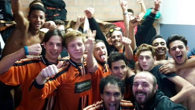 Un selfie della Juniores della Città dei Ragazzi