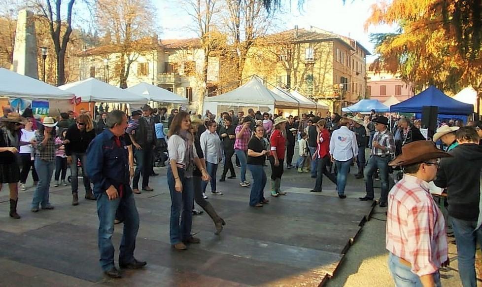 Tutti alla fiera in centro, arrivano anche i cowboys