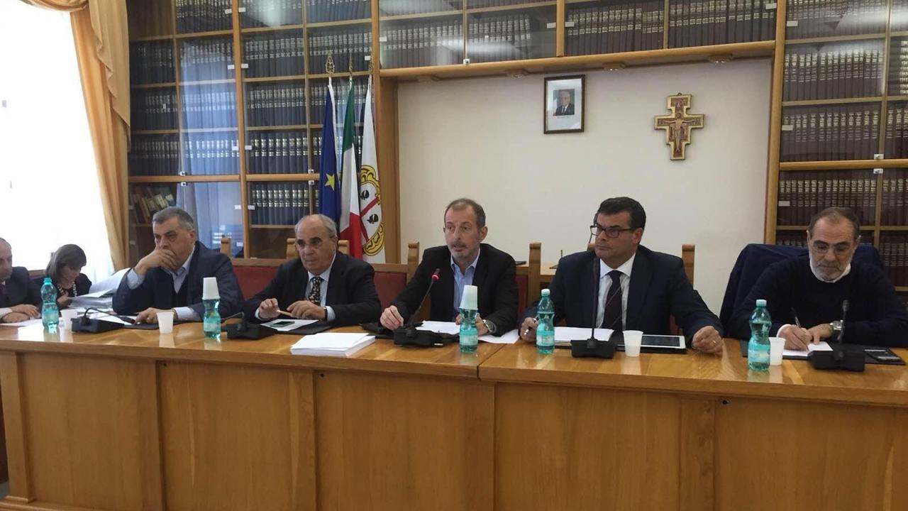 L'assessore regionale alla Sanità Arru con i sindaci della Gallura