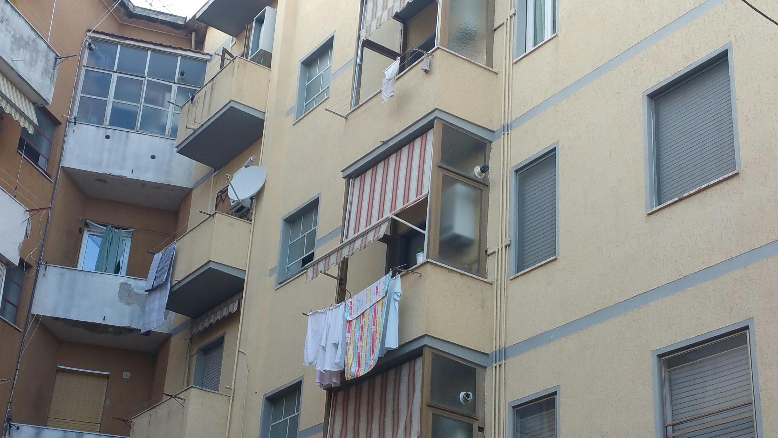 Il condominio di via Sauro in cui abitava Donata Muccio, la madre di Giuseppe Di Gioia