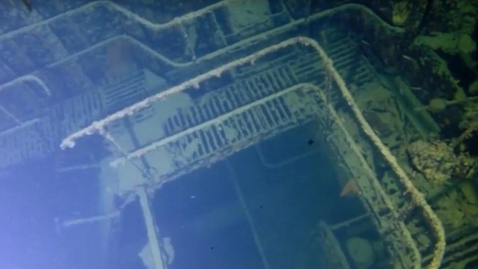 La sala macchine vista dall'osteriggio