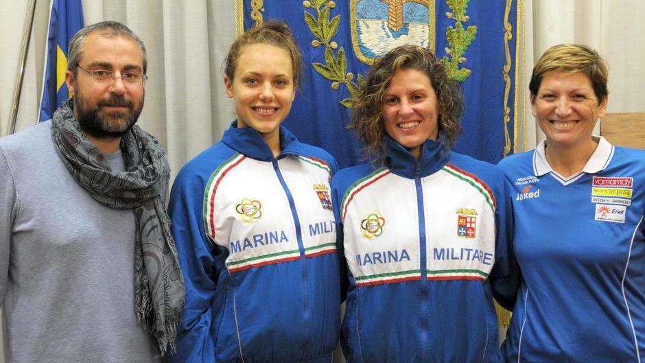 Nuoto sincronizzato, atlete in Comune