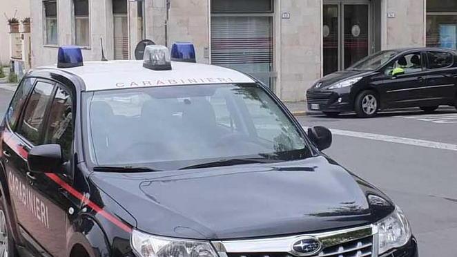 Forze armate, Vecchiano premia i suoi carabinieri
