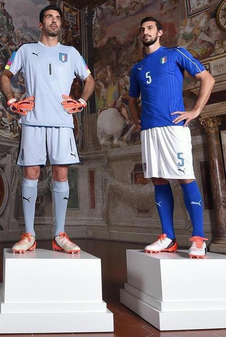 Per l’Italia di domani una nuova maglia che guarda al passato 