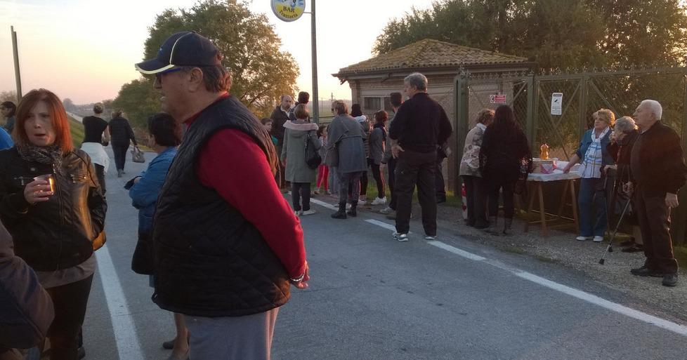 Pescatori in aiuto della scuola