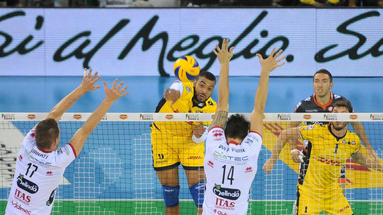 SONDAGGIO/Dhl Modena Volley e il caso Ngapeth: secondo te cosa deve fare ora la società?