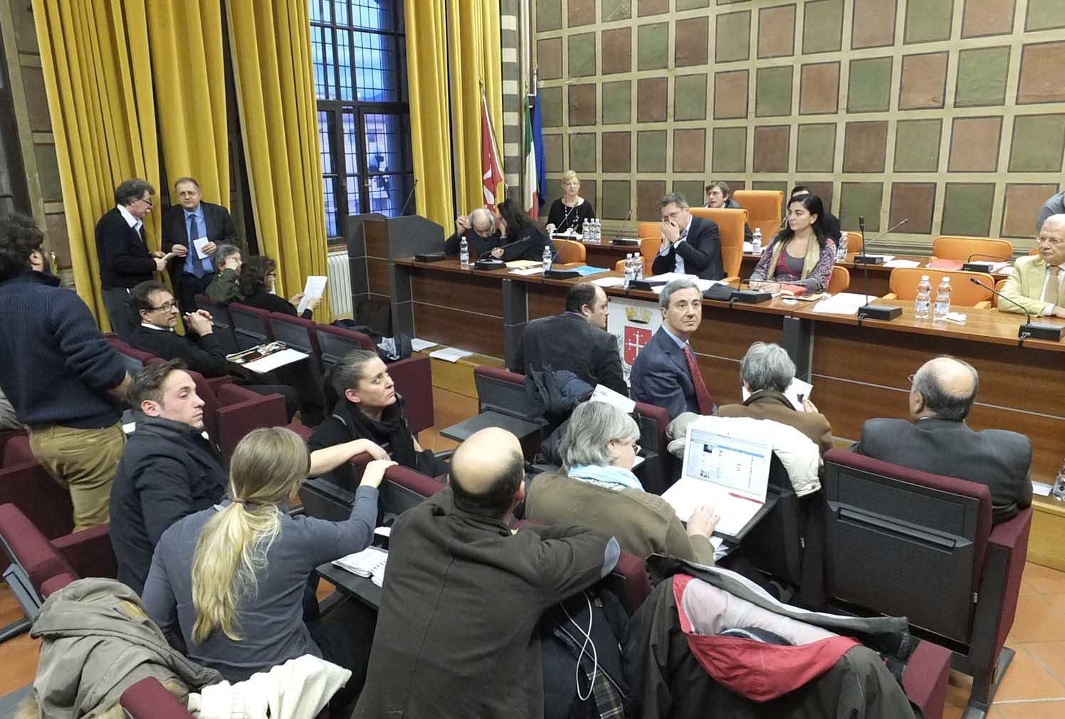 Una seduta del consiglio comunale